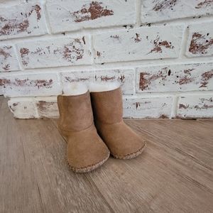 Baby Uggs